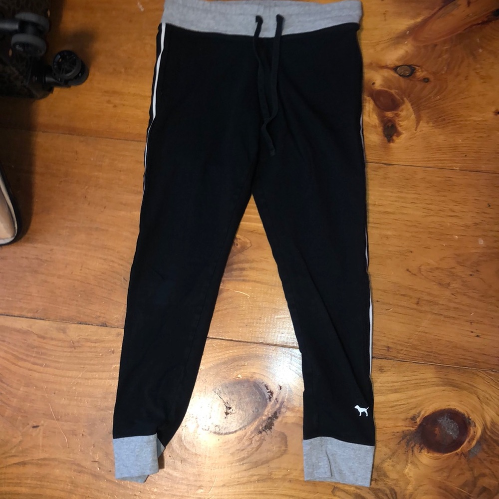 VS Pink Leggings